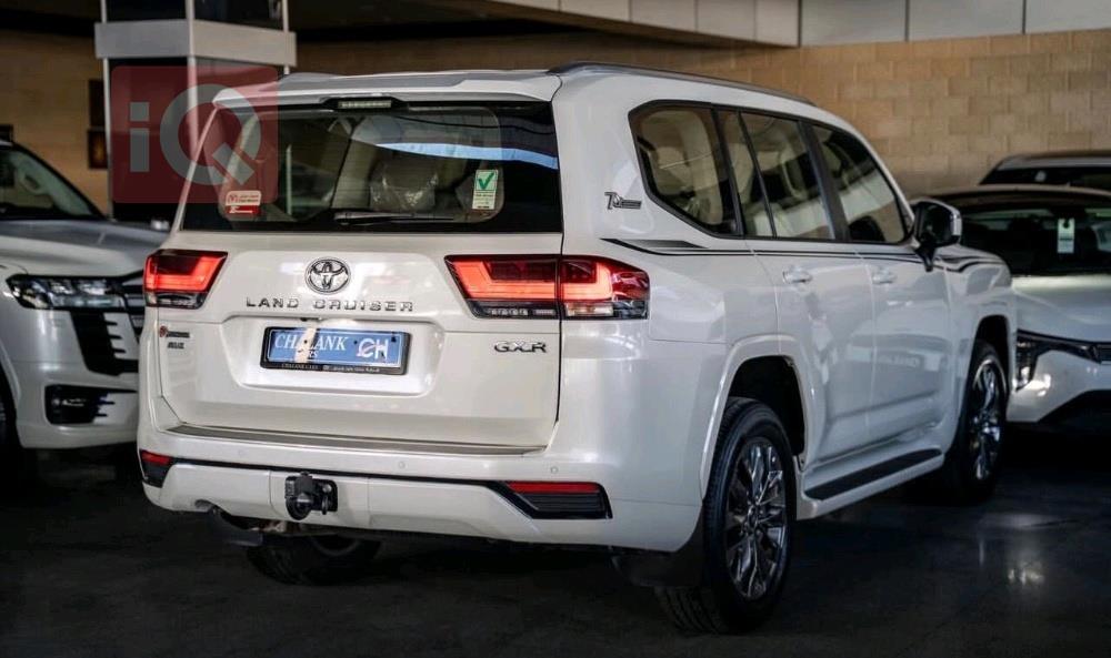 تويوتا لاندكروزر